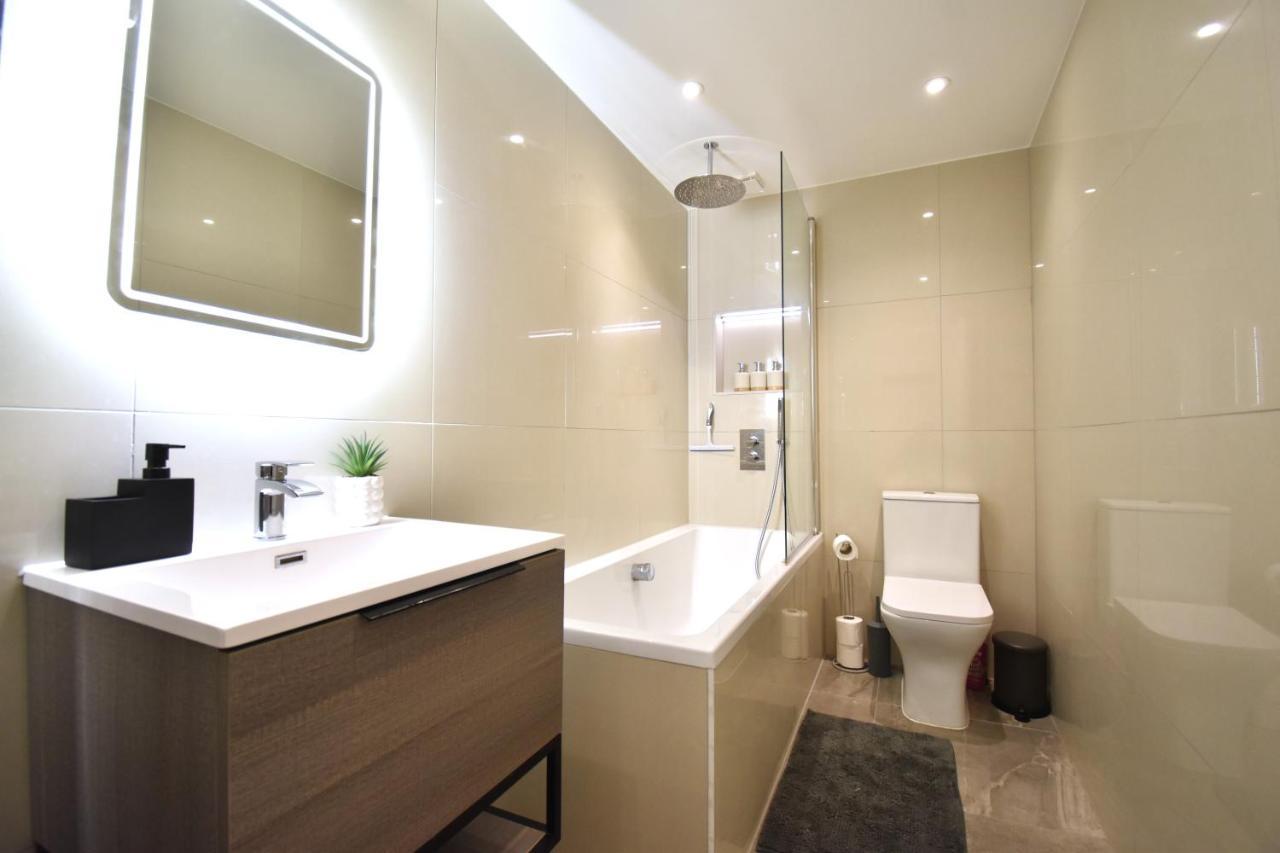 Stunning 3 Bed Apartment Londres Exterior foto